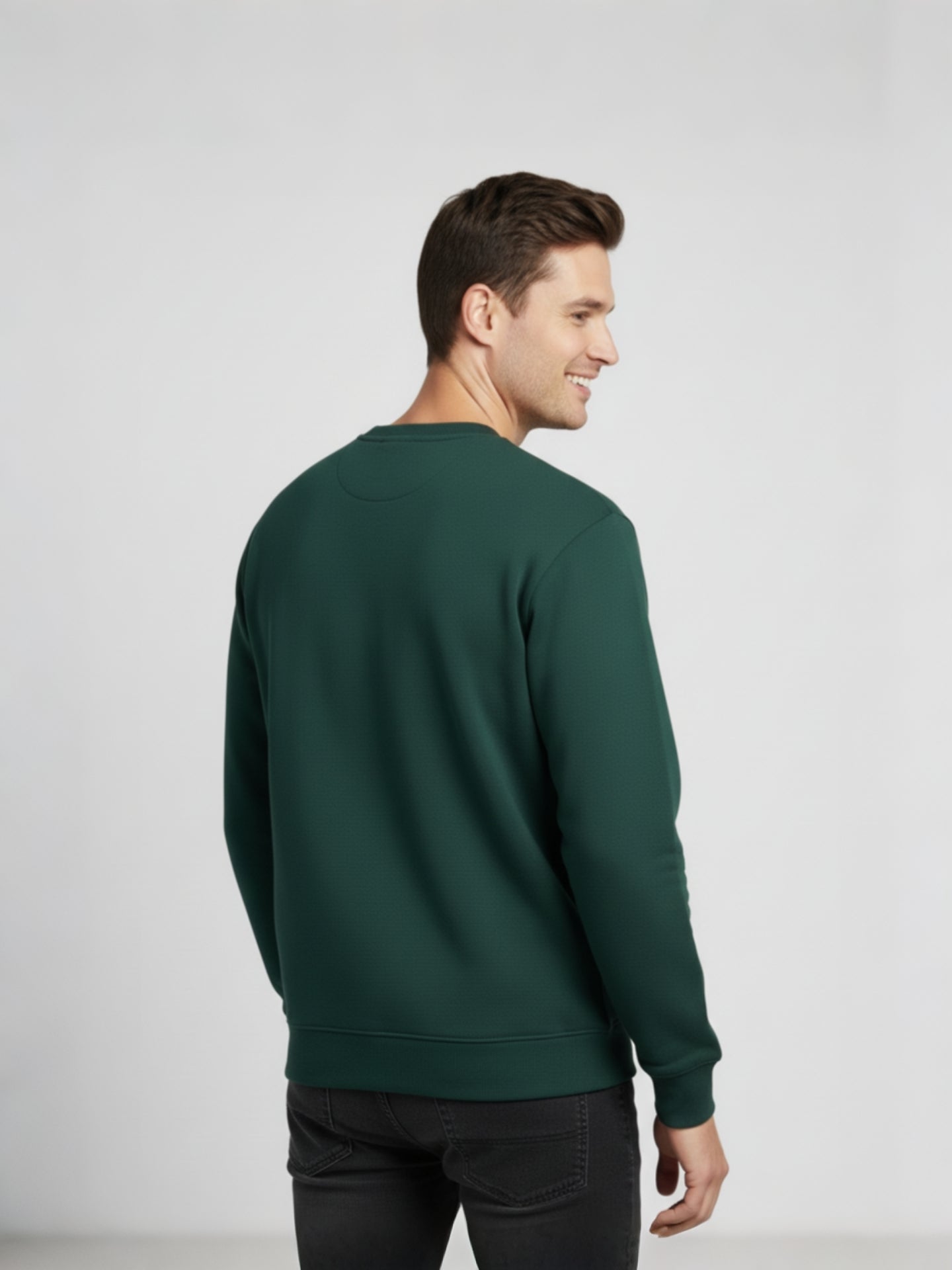 Men’s Essentials Printed Sweatshirt – Forest Green | Premium Winter Wear